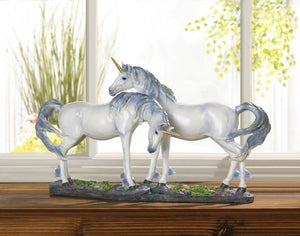 Unicorn Lovers Figurine